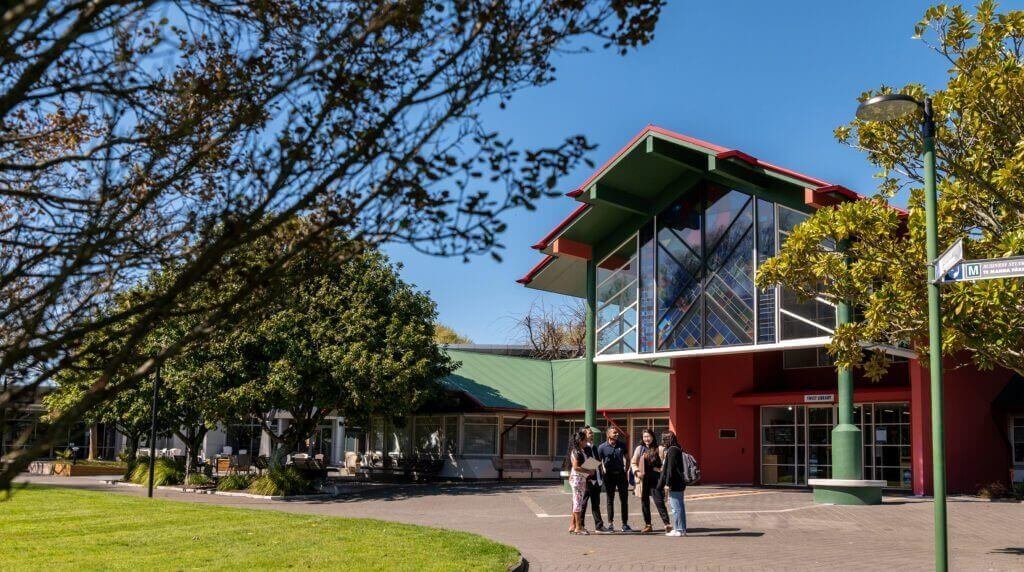 Eastern Institute of Technology