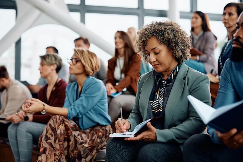 Master of Management (MiM)